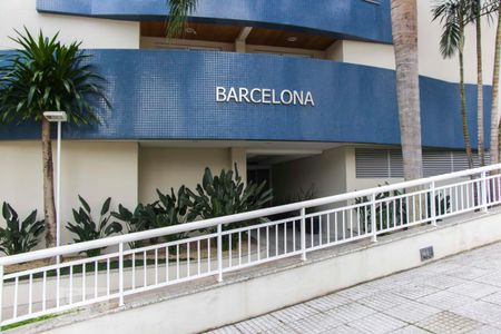 Fachada do bloco de apartamento para alugar com 2 quartos, 80m² em Itacorubi, Florianópolis