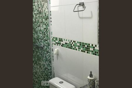 Banheiro de apartamento para alugar com 2 quartos, 53m² em Jardim Brasil (zona Norte), São Paulo