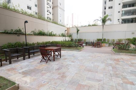 Apartamento para alugar com 68m², 2 quartos e 1 vagaSalão de festas adulto - área externa