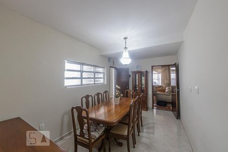 Casa à venda com 164m², 3 quartos e 2 vagasCopa