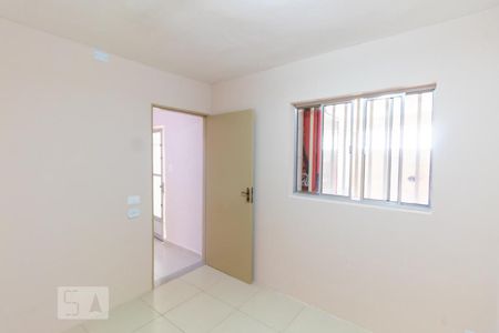 Quarto 1 de casa para alugar com 2 quartos, 60m² em Vila Belo Horizonte, São Paulo