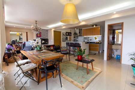 Sala de apartamento para alugar com 2 quartos, 115m² em Cidade São Francisco, São Paulo