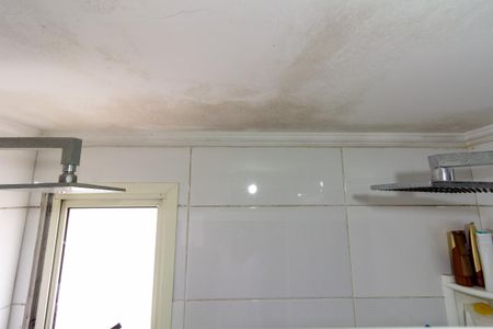 Apartamento para alugar com 115m², 2 quartos e 2 vagas Apartamento para alugar com 115m², 2 quartos e 2 vagasDetalhe banheiro suíte 2