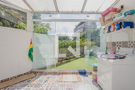 Casa à venda com 430m², 4 quartos e 2 vagasCasa 2 - Área de Serviço