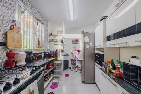 Casa à venda com 430m², 4 quartos e 2 vagasCozinha