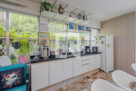 Sala 1 de casa à venda com 4 quartos, 430m² em Sumarezinho, São Paulo