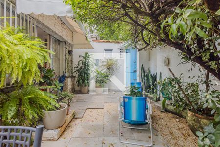 Casa à venda com 430m², 4 quartos e 2 vagasEntrada