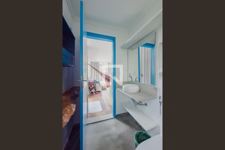 Casa à venda com 430m², 4 quartos e 2 vagasBanheiro 2