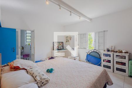 Casa à venda com 430m², 4 quartos e 2 vagasSuíte 2