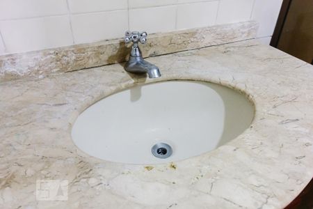 Apartamento para alugar com 72m², 3 quartos e 1 vaga Apartamento para alugar com 72m², 3 quartos e 1 vagaBanheiro Pia