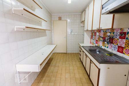 Cozinha de apartamento para alugar com 3 quartos, 72m² em Lapa, São Paulo
