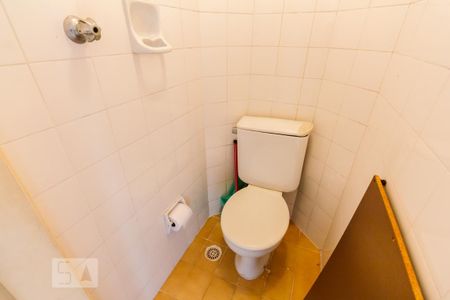 Apartamento para alugar com 72m², 3 quartos e 1 vaga Apartamento para alugar com 72m², 3 quartos e 1 vagaÁrea de Serviço Banheiro