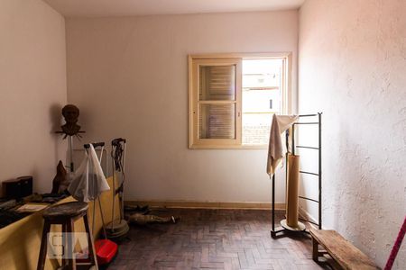 Casa à venda com 182m², 2 quartos e 2 vagasQuarto