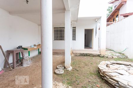 Casa à venda com 182m², 2 quartos e 2 vagasGaragem