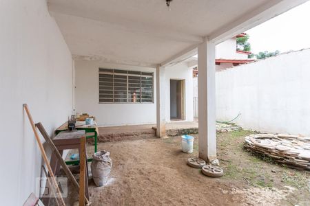 Casa à venda com 182m², 2 quartos e 2 vagasGaragem