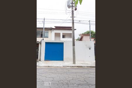 Casa à venda com 182m², 2 quartos e 2 vagasFachada