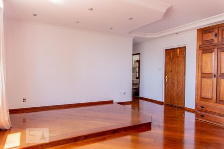 Apartamento para alugar com 120m², 3 quartos e 1 vagaSala