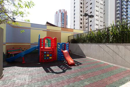 Apartamento à venda com 155m², 3 quartos e 3 vagasÁrea Comum - Playground