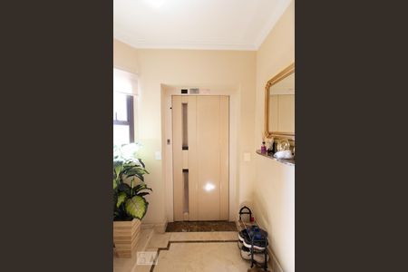 Apartamento à venda com 155m², 3 quartos e 3 vagasElevador