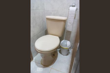 Apartamento à venda com 60m², 2 quartos e sem vagaBanheiro