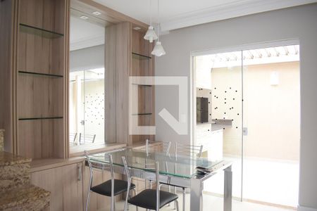 Casa para alugar com 157m², 3 quartos e 2 vagasSala de jantar