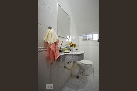 Lavabo de casa à venda com 4 quartos, 149m² em Jardim Taboão, São Paulo
