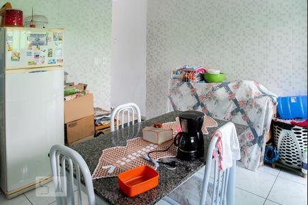 Casa à venda com 90m², 2 quartos e 3 vagas Casa à venda com 90m², 2 quartos e 3 vagasCozinha