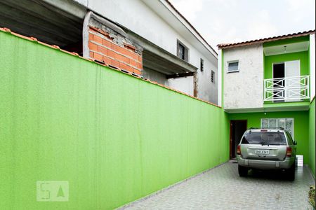 Casa à venda com 90m², 2 quartos e 3 vagas Casa à venda com 90m², 2 quartos e 3 vagasGaragem