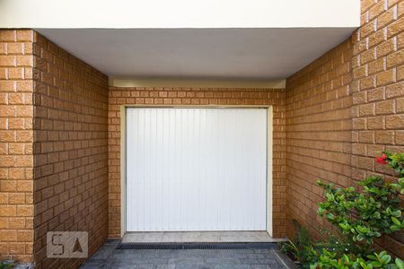 Casa à venda com 350m², 3 quartos e 4 vagasGaragem