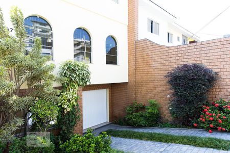 Casa à venda com 350m², 3 quartos e 4 vagasFachada