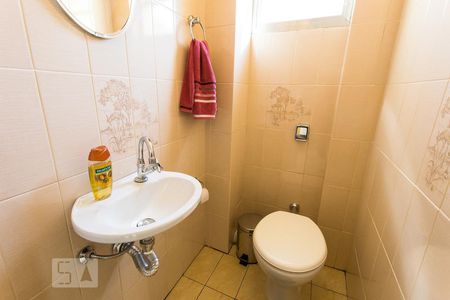 Casa à venda com 350m², 3 quartos e 4 vagasLavabo