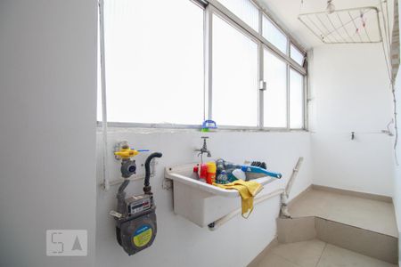 Apartamento para alugar com 73m², 2 quartos e sem vagaÁrea de serviço