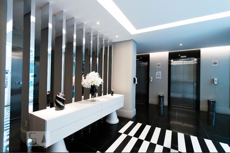 Apartamento à venda com 52m², 1 quarto e 1 vaga Apartamento à venda com 52m², 1 quarto e 1 vagaHall social