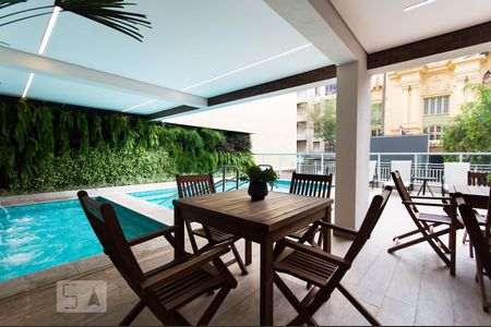 Apartamento à venda com 52m², 1 quarto e 1 vaga Apartamento à venda com 52m², 1 quarto e 1 vagaÁrea comum - Piscina 1