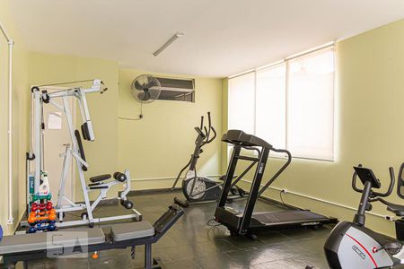 Apartamento à venda com 130m², 3 quartos e 1 vagaÁrea comum - Academia 