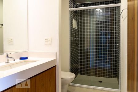 Banheiro de kitnet/studio para alugar com 1 quarto, 35m² em Consolação, São Paulo
