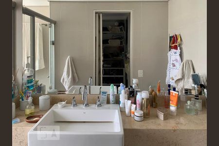 Apartamento à venda com 115m², 3 quartos e 2 vagasBanheiro