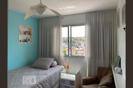 Apartamento à venda com 115m², 3 quartos e 2 vagasQuarto