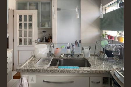 Apartamento à venda com 115m², 3 quartos e 2 vagasCozinha