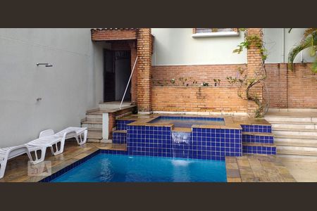 Casa à venda com 360m², 6 quartos e 2 vagasPiscina