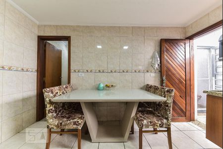 Casa à venda com 150m², 3 quartos e 2 vagasCozinha