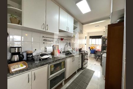 Apartamento à venda com 89m², 3 quartos e 3 vagas Apartamento à venda com 89m², 3 quartos e 3 vagasCozinha