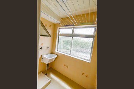 Apartamento à venda com 56m², 2 quartos e 1 vaga Apartamento à venda com 56m², 2 quartos e 1 vagaÁrea de Serviço