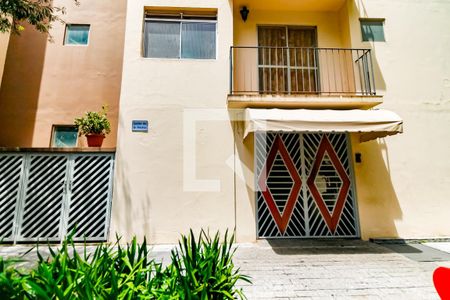 Apartamento à venda com 56m², 2 quartos e 1 vaga Apartamento à venda com 56m², 2 quartos e 1 vagaEntrada do Bloco