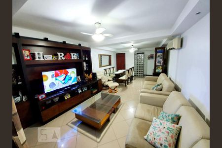 Sala de apartamento para alugar com 5 quartos, 300m² em Recreio dos Bandeirantes, Rio de Janeiro