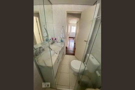 Apartamento para alugar com 115m², 3 quartos e 2 vagas Apartamento para alugar com 115m², 3 quartos e 2 vagasBanheiro 2