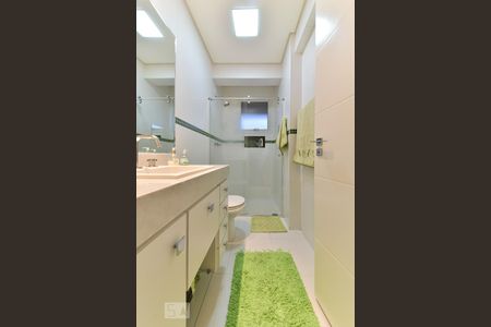 Apartamento à venda com 328m², 4 quartos e 4 vagasBanheiro da Suíte 1