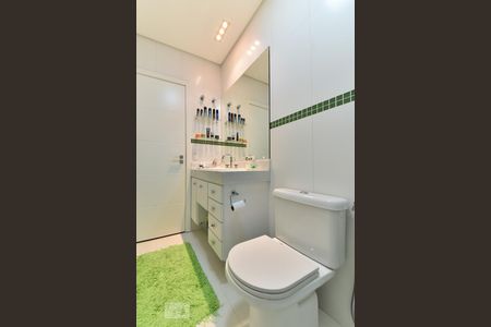 Apartamento à venda com 328m², 4 quartos e 4 vagasBanheiro da Suíte 1