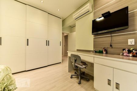 Apartamento à venda com 328m², 4 quartos e 4 vagasSuíte 1