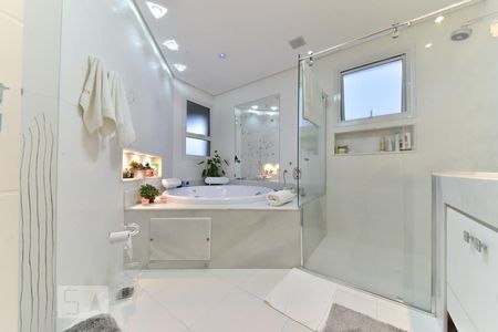 Apartamento à venda com 328m², 4 quartos e 4 vagasBanheiro da Suíte Master